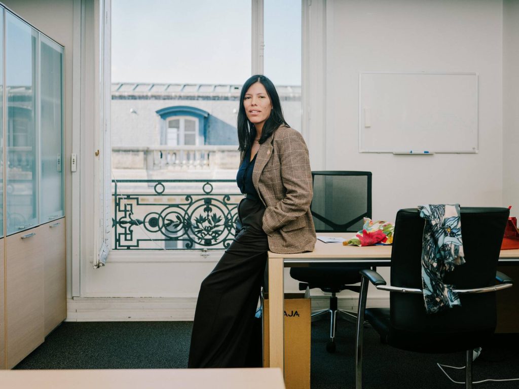 Marie-Ange Rousselot dans son bureau de députée en 2025 