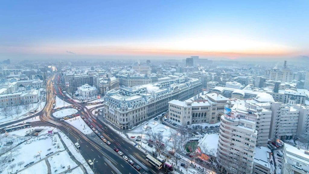 Bucarest au petit matin sous la neige