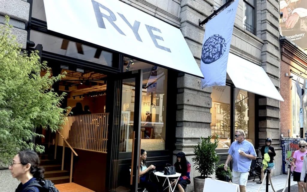 Un pain à 60 dollars chez RYE by Martin Auer