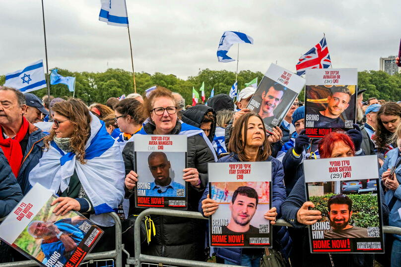 Rassemblés à Hyde Park, à Londres, des manifestants ont scandé « Libérez les otages maintenant ».© Guy Bell/Shutterstock/SIPA / SIPA / Guy Bell//SIPA