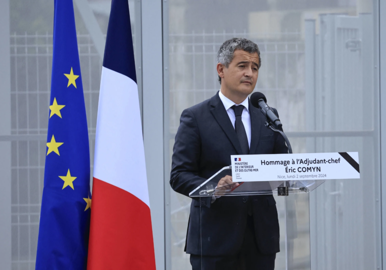 "Il faut mettre les mots sur les choses. Français, ce n'est pas un refus d'obtempérer, c'est un crime (...) Ce n'est pas un fait divers, c'est un fait de société" - Gérald Darmanin, ministre de l'Intérieur, lors d'une cérémonie d'hommage national à Éric Comyn, gendarme tué lors d'un refus d'obtempérer à Mougins ce 02 septembre 2024.