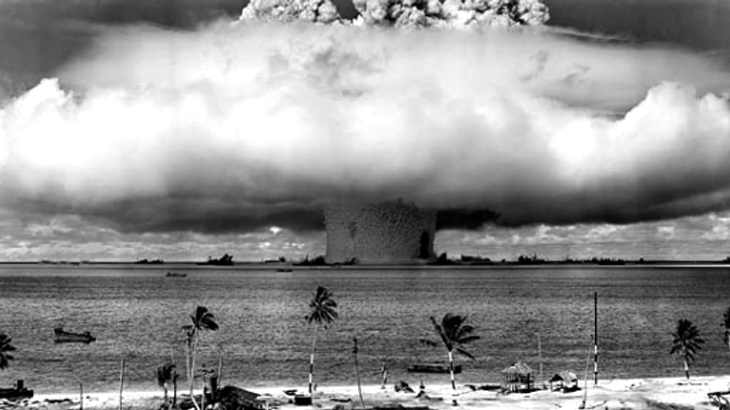 Les exceptionnelles images des essais atomiques de Bikini en 1946 viennent de tomber dans le domaine public. 