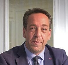 Guillaume Lacroix, président du PRG-le centre gauche, au siège du PRG à Paris @Gdprg