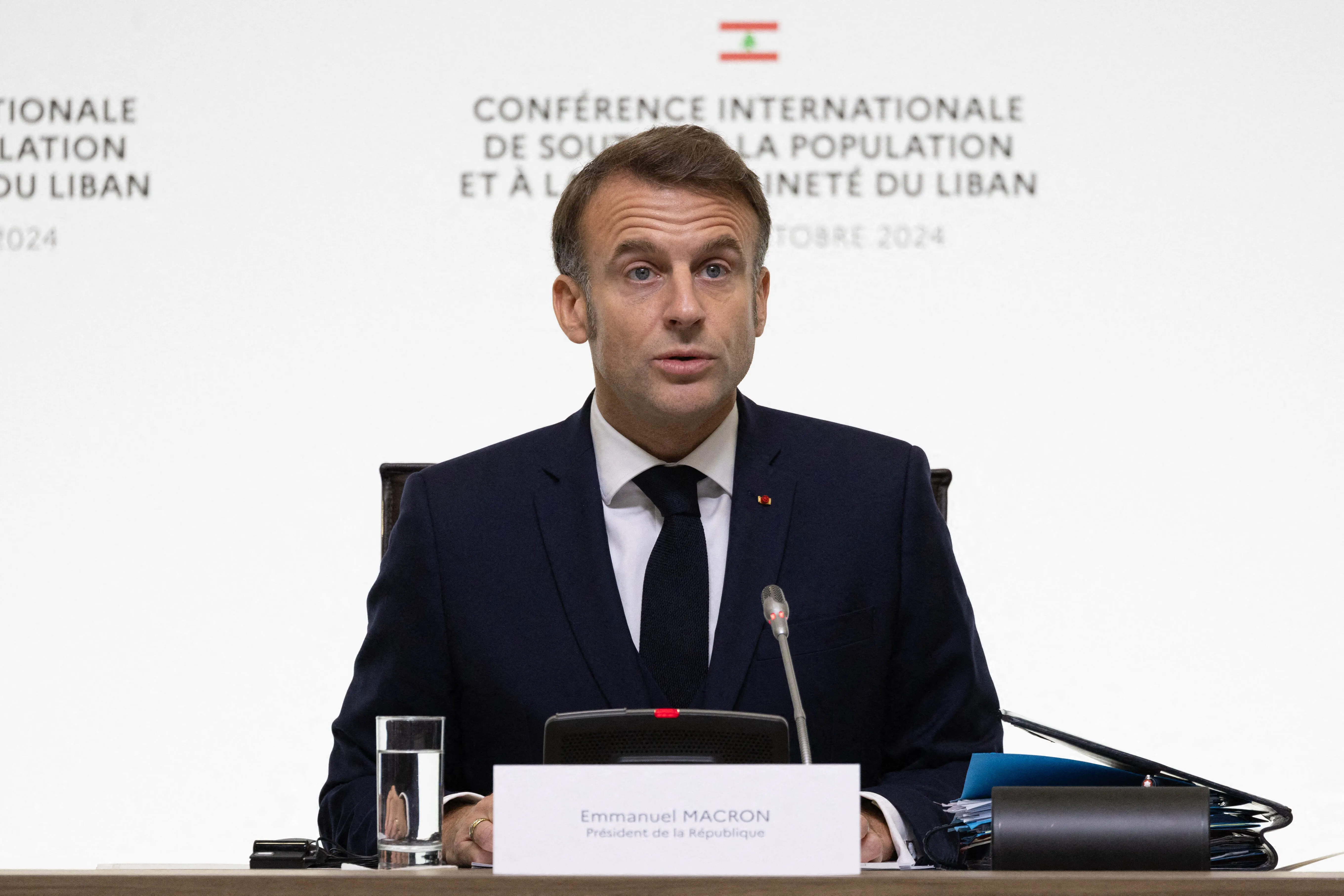 « Il faut à tout prix éviter que le déplacement des gens du Sud vers Beyrouth et d&rsquo;autres régions du Liban ne crée de nouvelles divisions parmi les Libanais », a déclaré Emmanuel Macron lors de la conférence sur le Liban organisée à Paris ce 24 octobre 2024. 