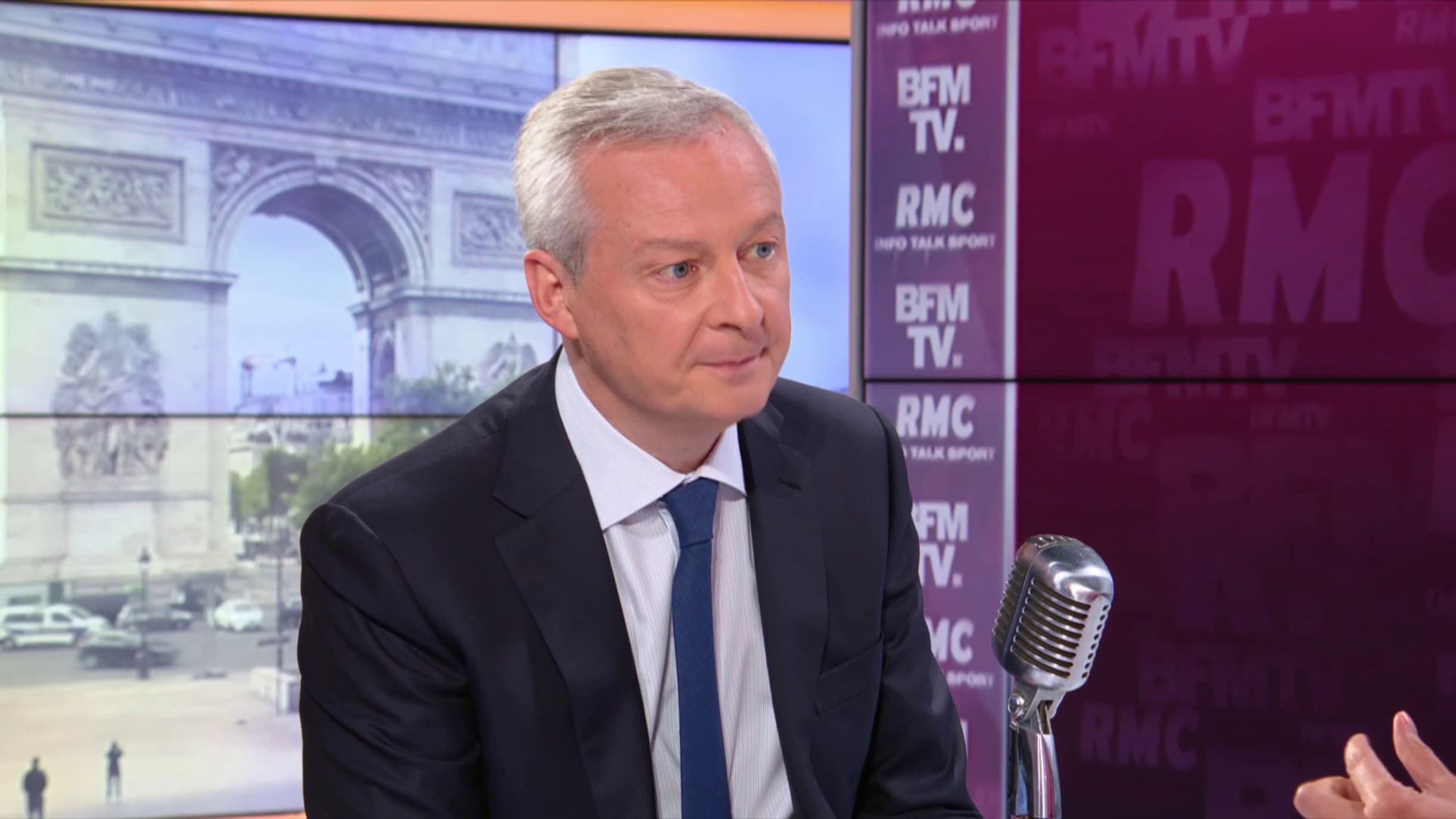 « Nos compatriotes en ont ras le bol de voir des personnes toucher des aides qu’ils payent eux-mêmes et les renvoyer au Maghreb ou ailleurs alors qu’ils n’y ont pas le droit » – Bruno Le Maire, ministre de l&rsquo;économie français