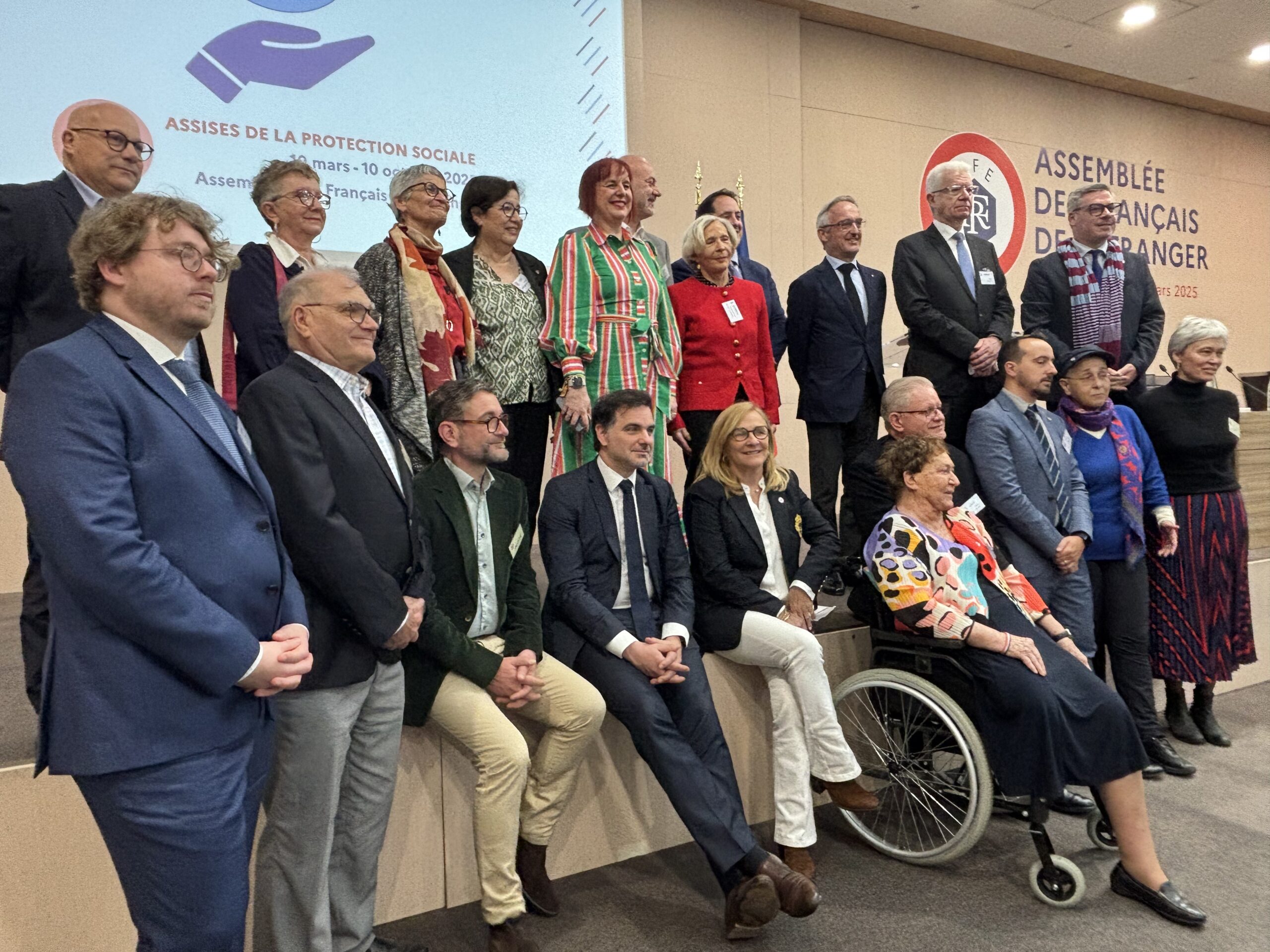 Experts, élus et associations engagés dans les Assises de la protection sociale des Français de l'étranger