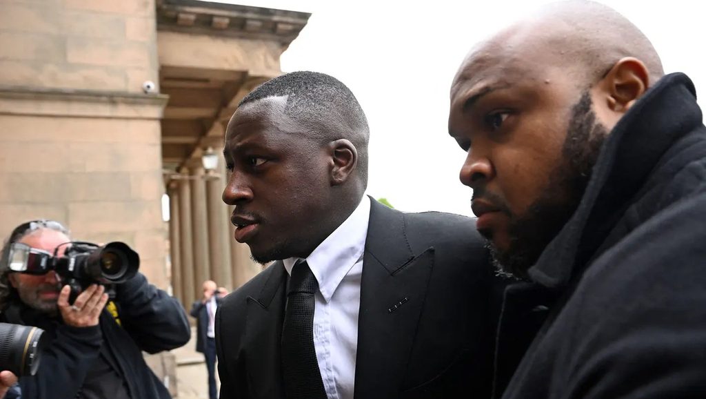 Benjamin Mendy, le footballeur français expatrié à Manchester, est accusé de 8 viols
