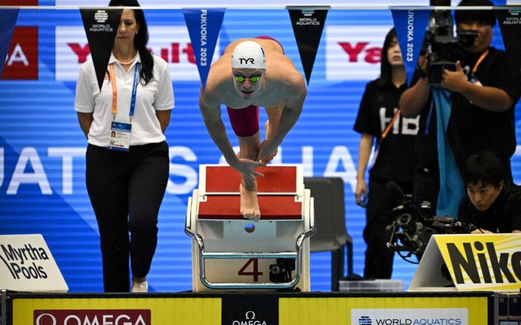 Le Français Léon Marchand a pulvérisé le record du monde de Michael Phelps sur 400 m 4 nages avec un temps de 4&rsquo;2 »50 en décrochant le sacre mondial à Fukuoka (Japon) ce dimanche 23 juillet.