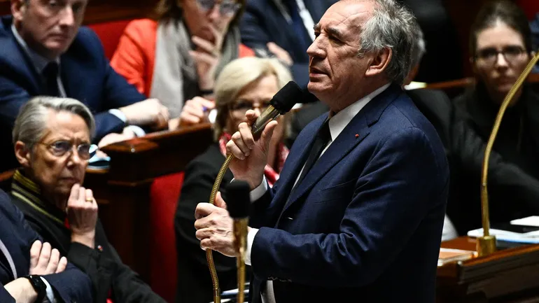 "Il n’a jamais communiqué le moindre élément du dossier", a affirmé le chef du gouvernement, François Bayrou, avançant "la preuve que s'il n'a rien dit, je ne savais rien de cette affaire. », ce mardi 18 février 2025 à l’Assemblée nationale.