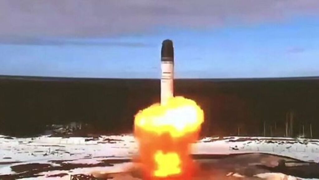Russie : premier tir d&rsquo;essai réussi du Sarmat