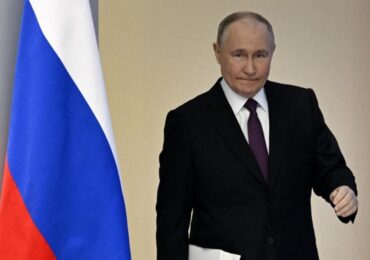 "L'Occident veut nous affaiblir de l'intérieur et semer la discorde", a affirmé ce jeudi Vladimir Poutine, dénonçant les "habitudes coloniales" des Occidentaux.