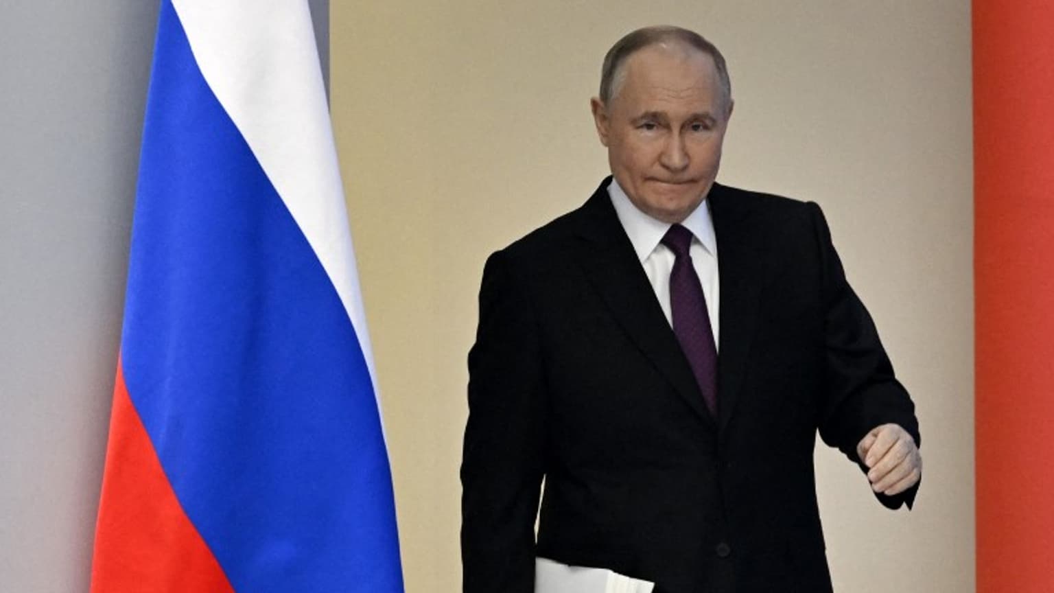 « L’Occident veut nous affaiblir de l’intérieur et semer la discorde », a affirmé ce jeudi Vladimir Poutine, dénonçant les « habitudes coloniales » des Occidentaux.