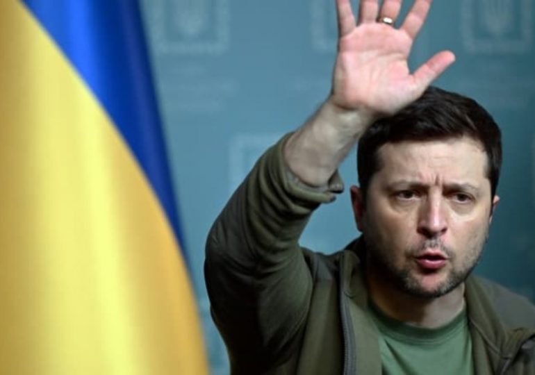 Ukraine : un ancien espion décrypte les limogeages de proches de Zelensky