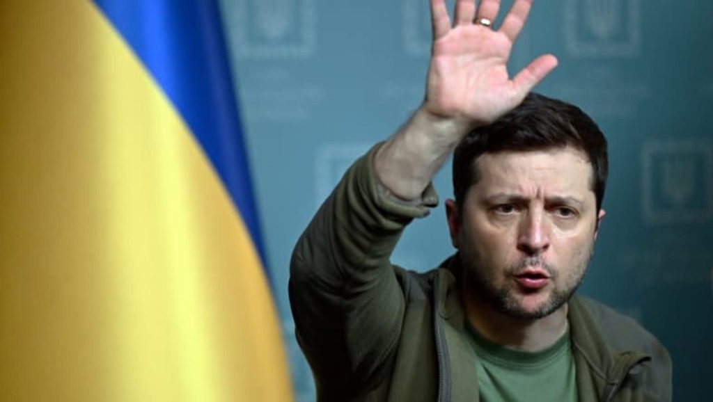 Ukraine : un ancien espion décrypte les limogeages de proches de Zelensky