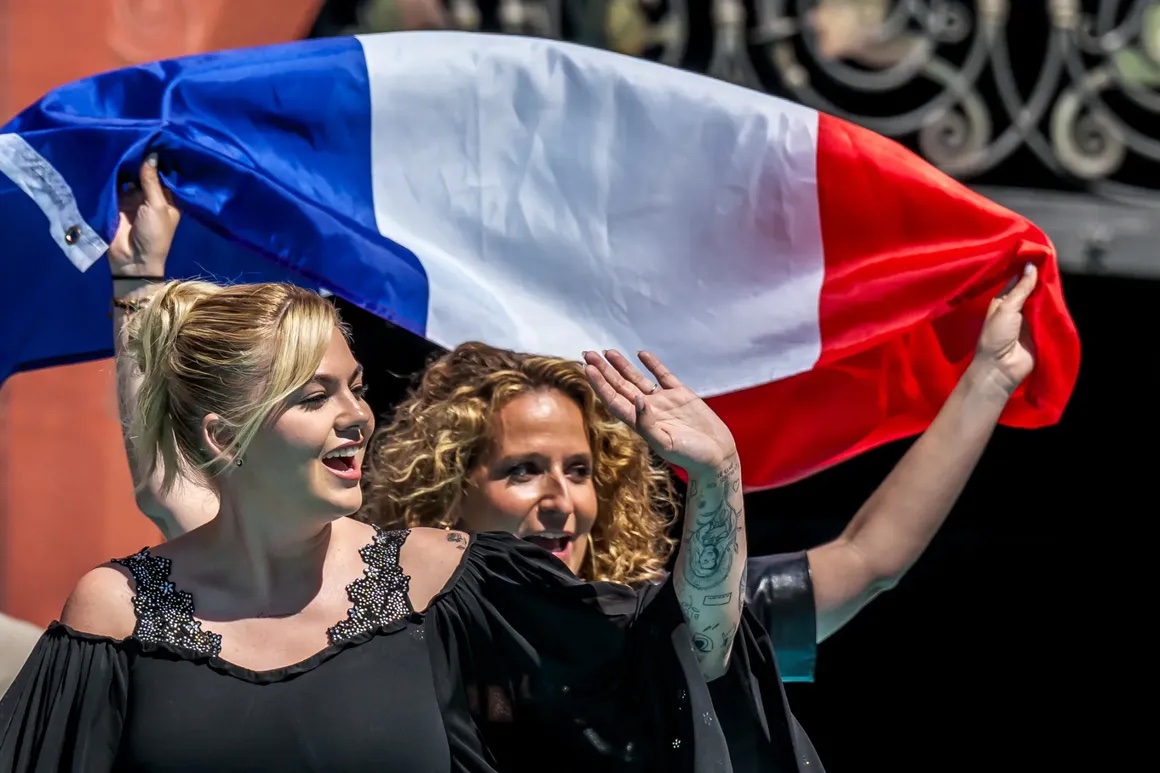 Louane à Bâle le 11 mai 2025