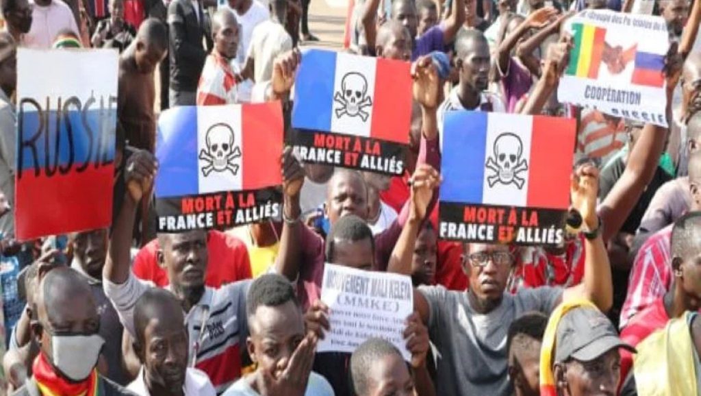 Au Mali, les ONG françaises interdites