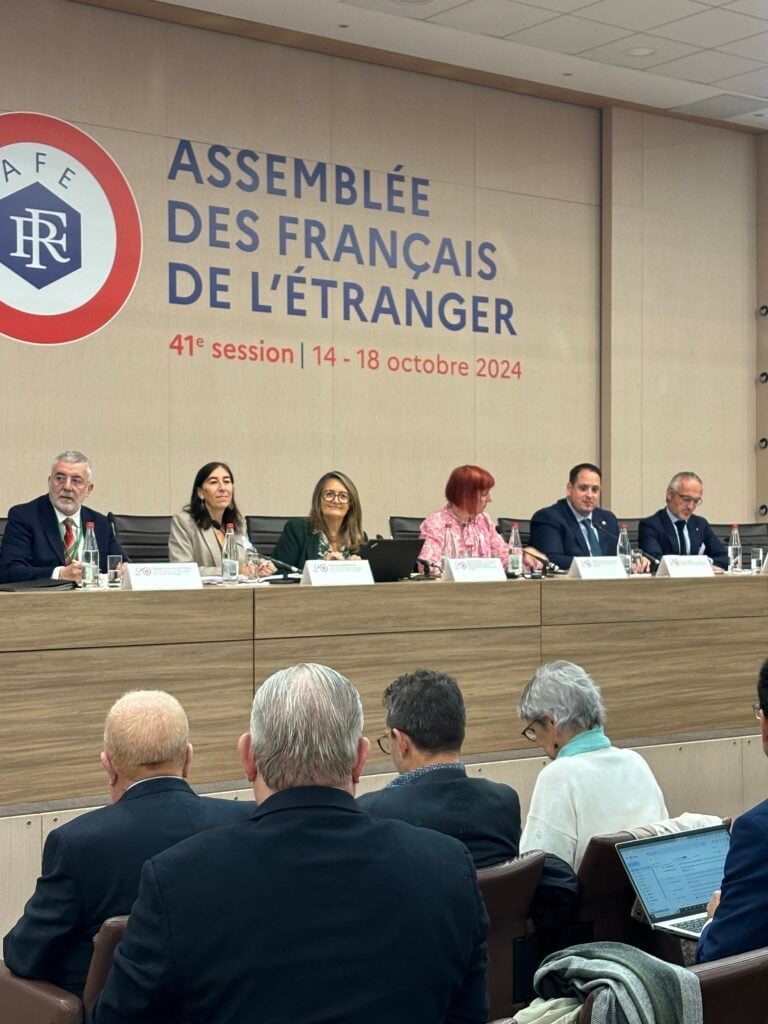 Sophie Primas à la tribune pour la première séance de travail de la 41ème session de l'AFE