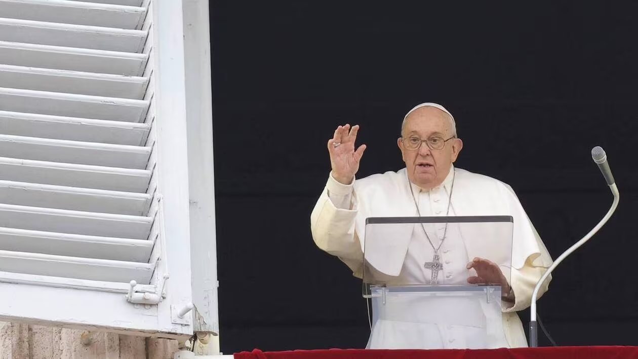   » Soyons proches de nos frères et sœurs qui souffrent de la guerre. Nous pensons à la Palestine, à Israël, à l&rsquo;Ukraine  » – Le Pape François à l&rsquo;issue de la traditionnelle prière de l&rsquo;Angélus ce dimanche 24 décembre.