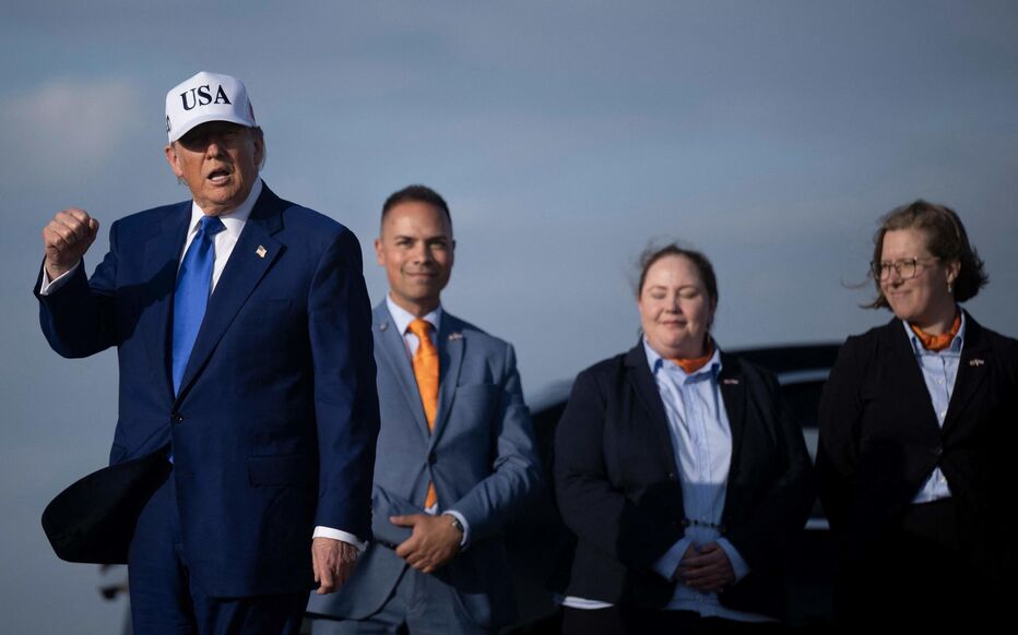 Donald Trump arrivant au sommet de l'OTAN aux Pays-Bas