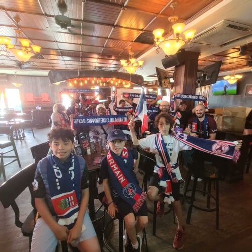 PSG fan club Alberta lors de la finale PSG Inter