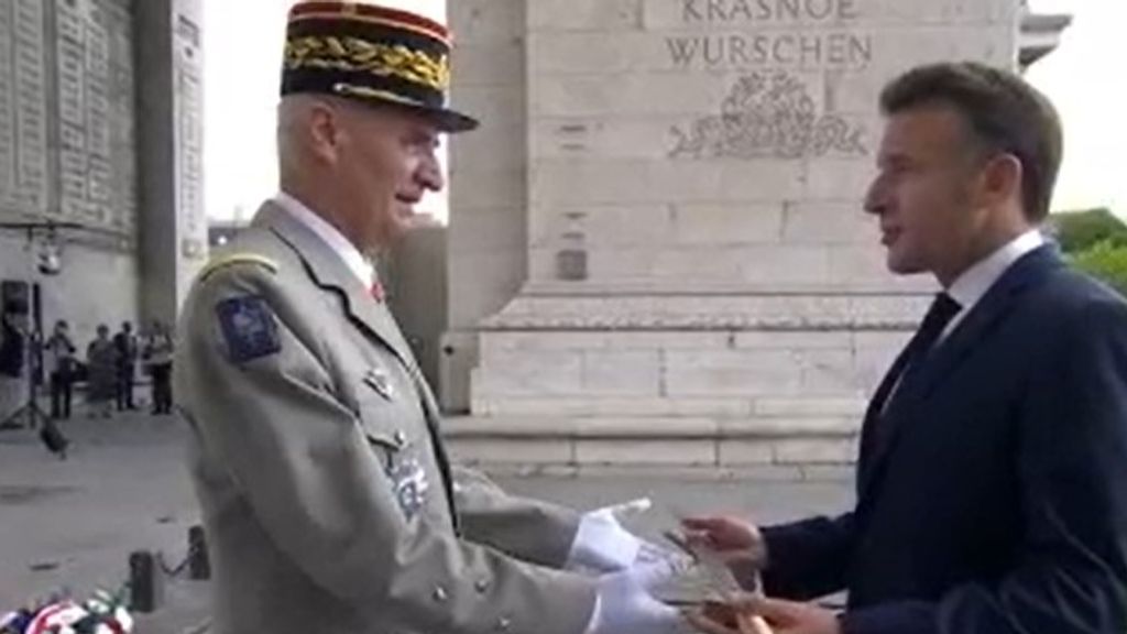 Remise du Glaive au Chef de l'Etat ce 14 juillet 2025 ©AFP