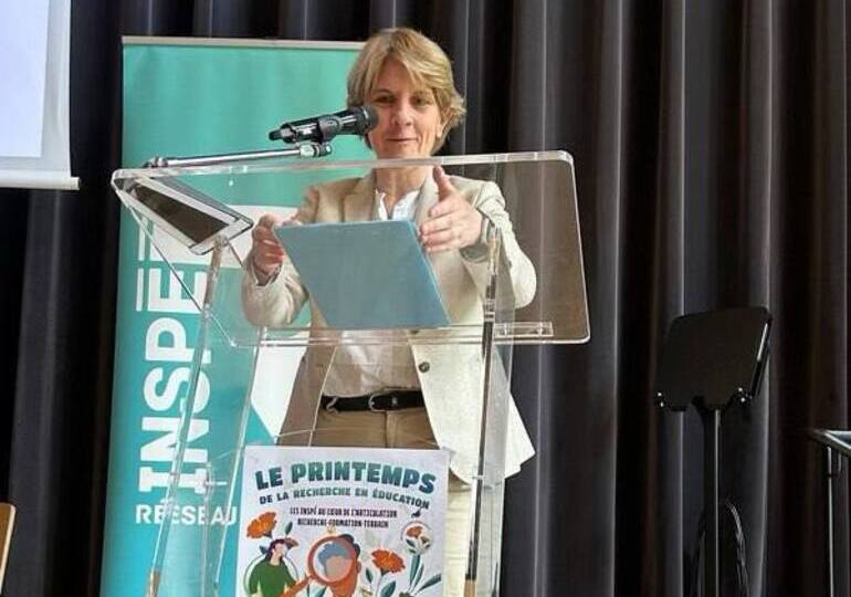 Samantha Cazebonne intervenant au printemps de la recherche en éducation