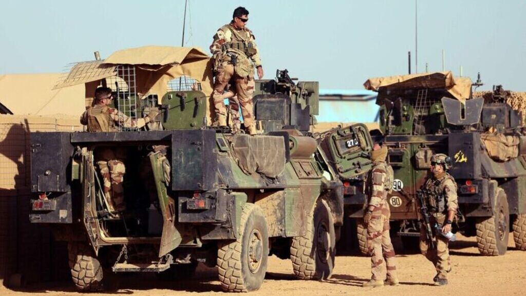 Le Mali accuse la France d’armer les terroristes