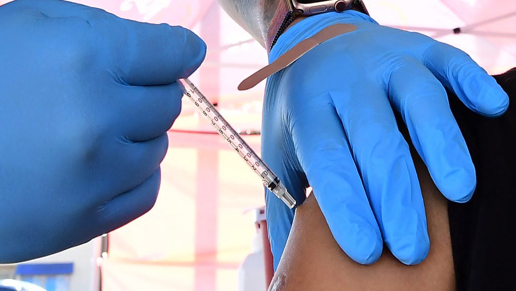 Covid-19 : l’EMA autorise les premiers vaccins de rappel adaptés
