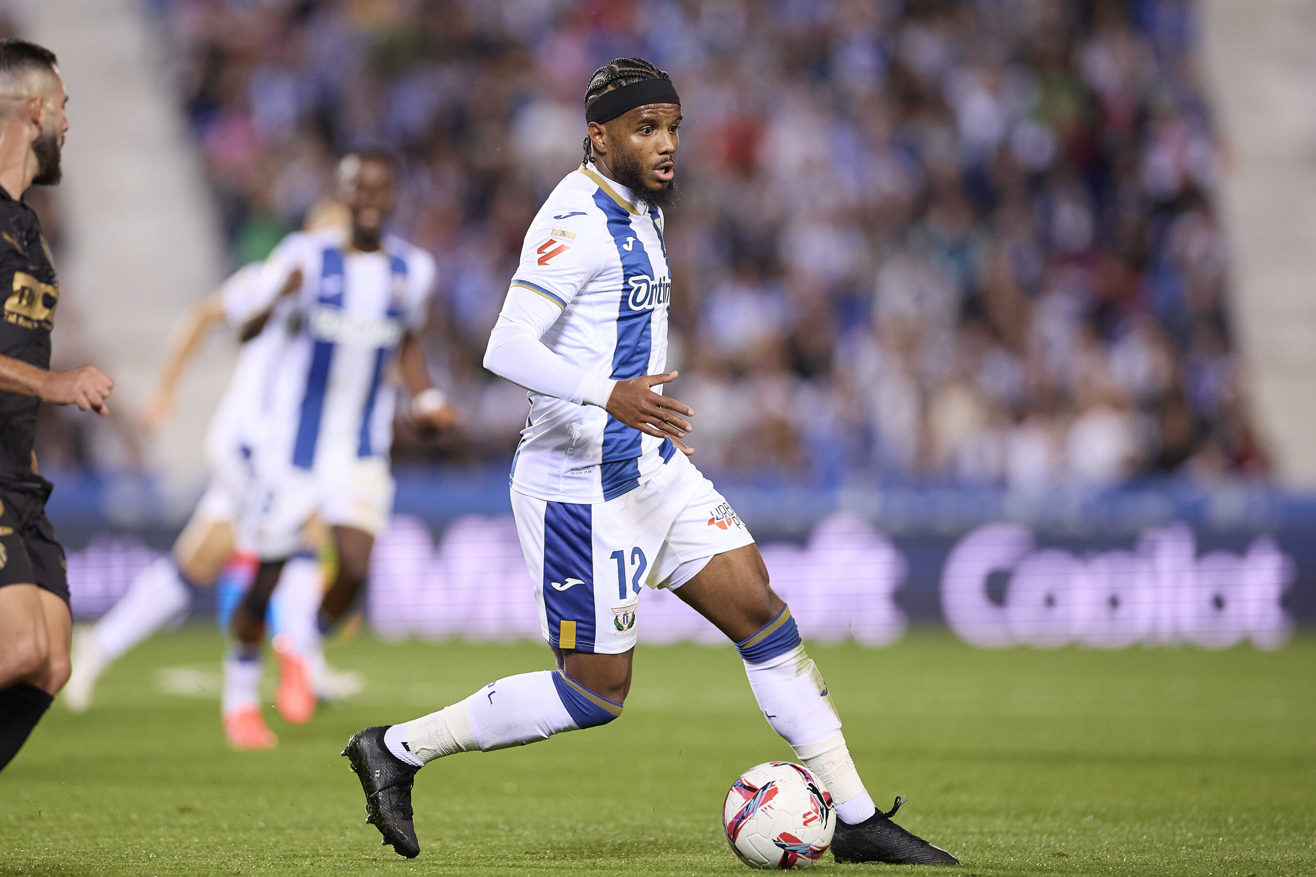 Valentin Rosier avec le maillot de Leganes