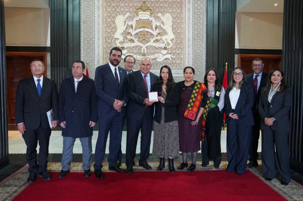 Bruno Fuchs, Naima Moutchou, Estelle Youssouffa et Karim Ben Cheikh représentant l'Assemblée nationale et leurs homologues marocains