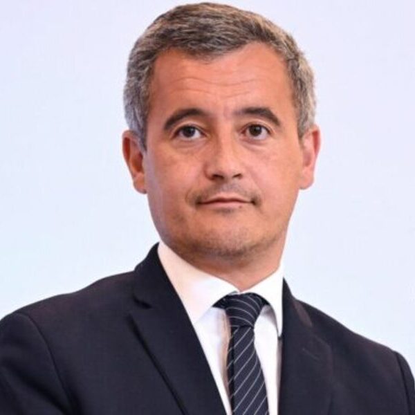 « On doit gouverner à droite. Et ne pas avoir de coalition avec la France insoumise et le Front populaire », a déclaré le ministre de l&rsquo;Intérieur sortant, Gérald Darmanin.