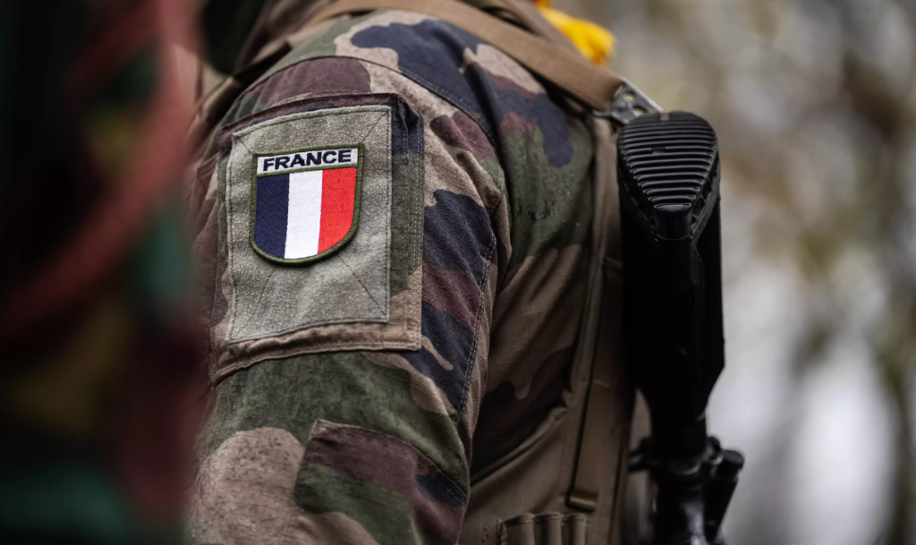 Anne Genetet au futur gouvernement : « ce serait une trahison de ne pas respecter la loi de programmation militaire »