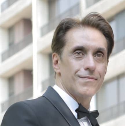 Armand Meymand, président du conseil consulaire pour les Français d'Asie Centrale, y compris l'Iran