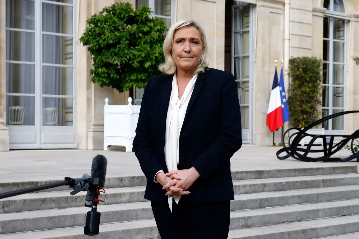 « Ce que je veux, c&rsquo;est que l&rsquo;Assemblée nationale puisse être en situation d&rsquo;opérer une censure si c&rsquo;est nécessaire », a déclaré Marine Le Pen (RN), après son échange avec Emmanuel Macron à l&rsquo;Elysée ce lundi 26 août 2024. 