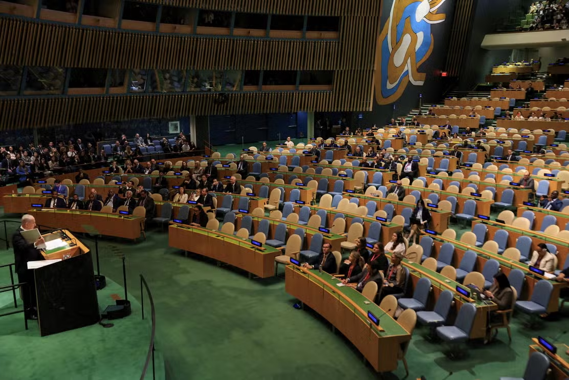Le premier ministre israélien, Benyamin Nétanyahou, s’adresse à la 80ᵉ Assemblée générale des Nations unies, au siège de l’ONU, à New York, le 26 septembre 2025. ©CAITLIN OCHS / REUTERS