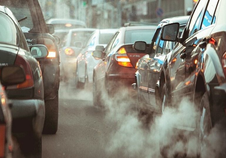 Un vote historique mettant fin aux voitures thermiques en Europe pour 2050