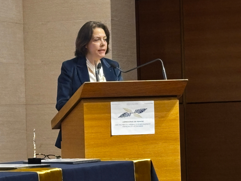 Claudia Scherer-Effosse, directrice g&eacute;n&eacute;rale de l&rsquo;AEFE, remise des palmes EFE, mars 2026