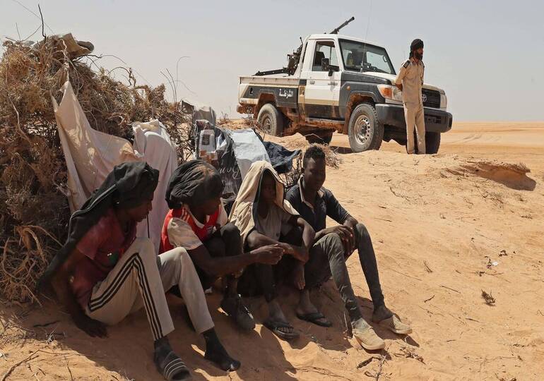 Comment l’argent de l’UE permet aux pays du Maghreb de refouler des migrants dans le désert ? 