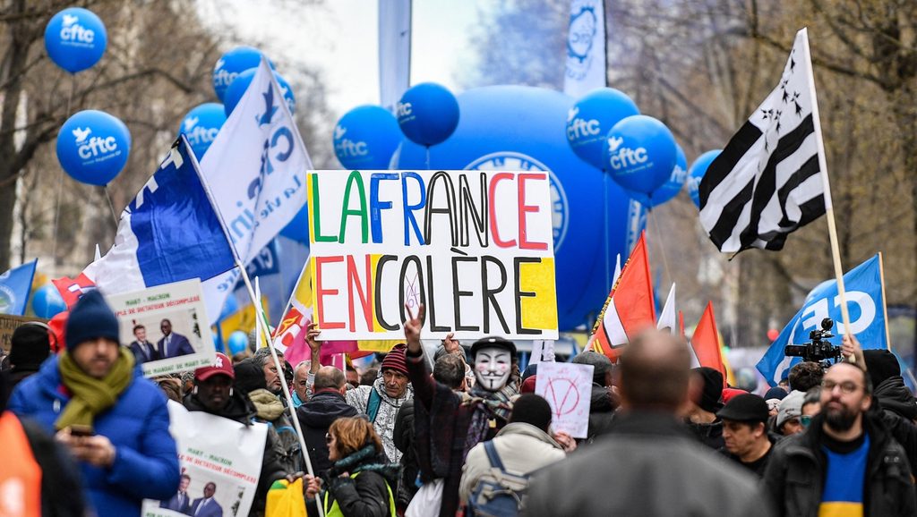 Mobilisation contre la réforme des retraites en baisse en France et à l&rsquo;étranger
