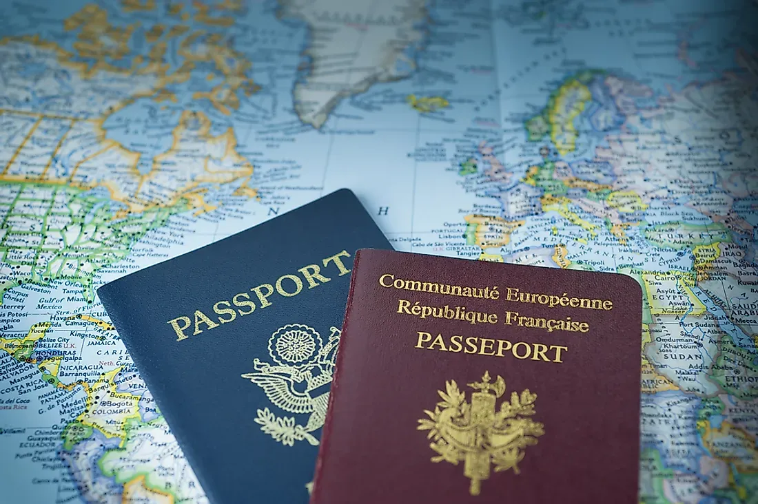 Illustration double nationalité ©Stockadobe