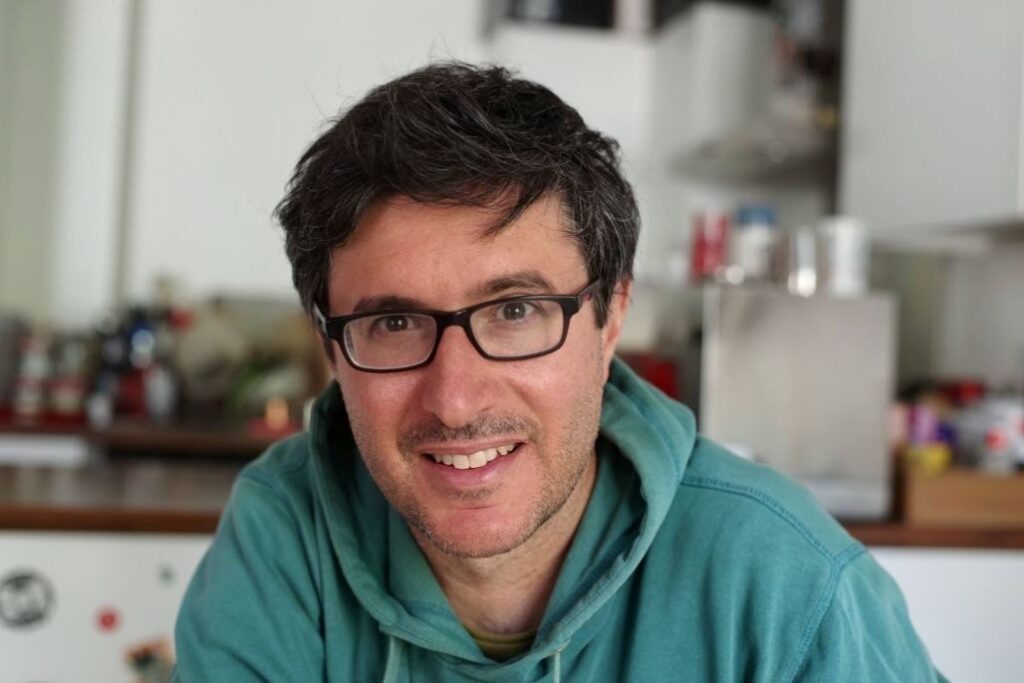 Fabrice Boraschi, t&ecirc;te de liste Les Pieds sur Terre pour vous aider au Royaume-Uni &ndash; circonscription Londres