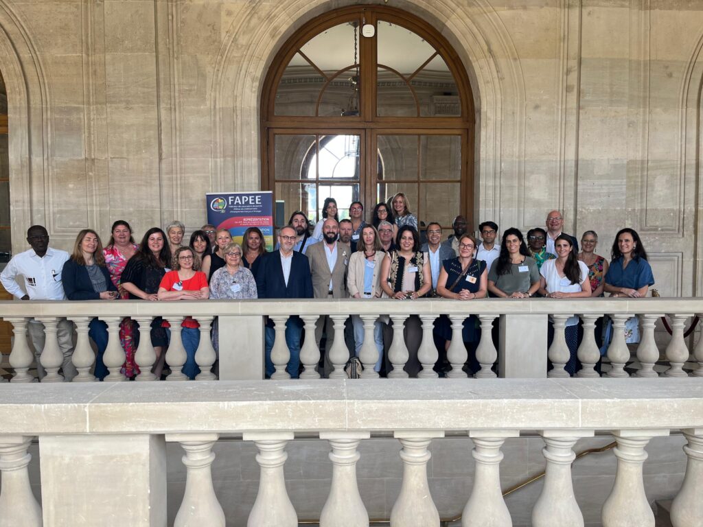 La FAPEE lors d'une rencontre organisée au Sénat