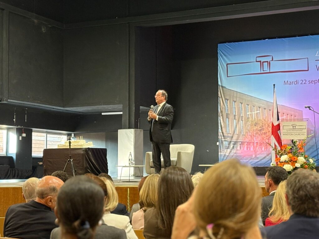 François Hollande célèbre les 10 ans du Lycée Churchill à Londres