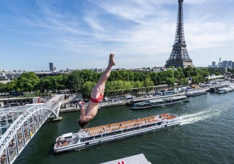 Le Red Bull Cliff Diving fait escale à Paris