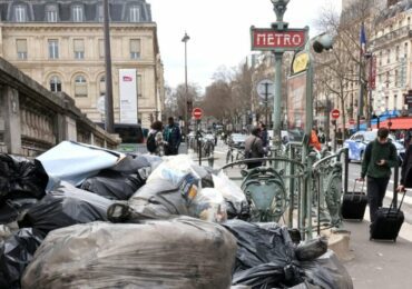 Paris sous les poubelles
