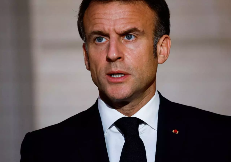 "Si les Russes devaient aller percer les lignes de front, s'il y avait une demande ukrainienne - ce qui n'est pas le cas aujourd'hui - on devrait légitimement se poser la question" - Emmanuel Macron évoquant la possibilité d'envoi de troupes au sol en Ukraine dans les colonnes de The Economist ce jeudi 02 mai. 