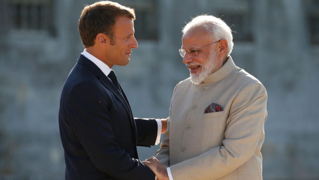 La France reçoit l’« incontournable » Premier ministre indien, sur fond de critiques sur le respect des droits humains