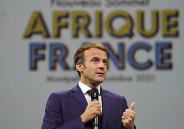 Le déplacement en Afrique d'Emmanuel Macron