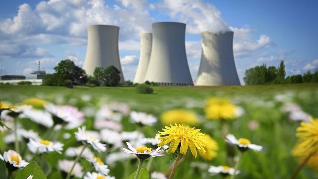 Le Parlement étend la liste des technologies clés pour la décarbonation de l’UE, nucléaire compris