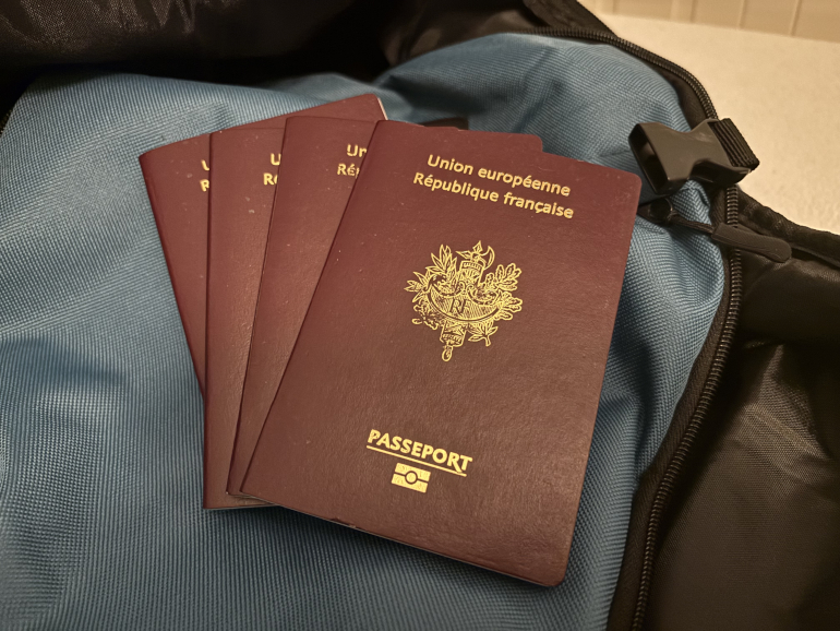 Expérimentation pour renouveler son passeport français en ligne